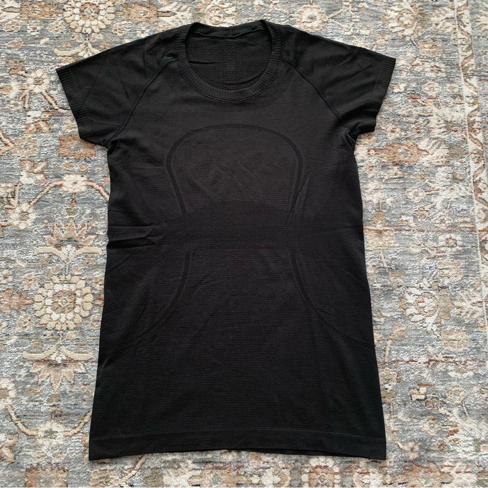Lululemon Swiftly Tech Short-Sleeve Shirt Hip Length